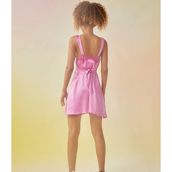 NWT TACH Rina White Satin Lace Chemise - Picture 7 of 7